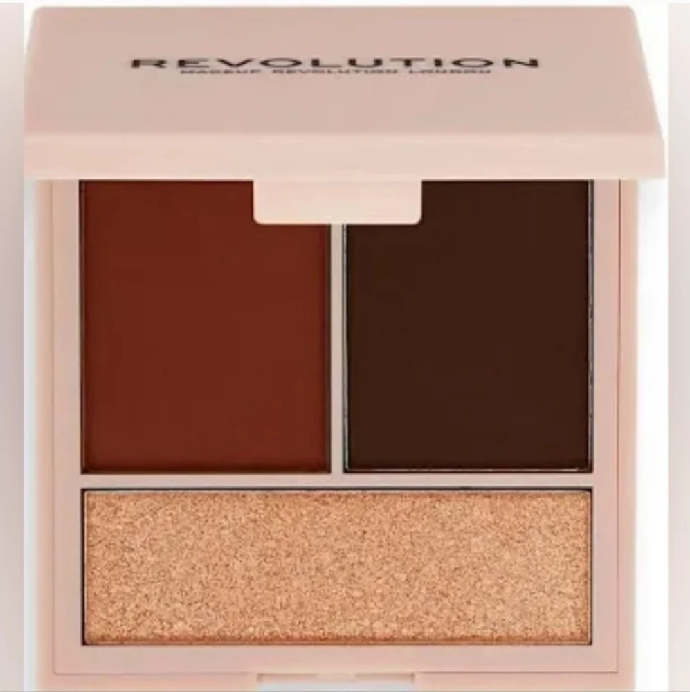 📢3 For $11 Makeup Revolution Contour Powder In Medium